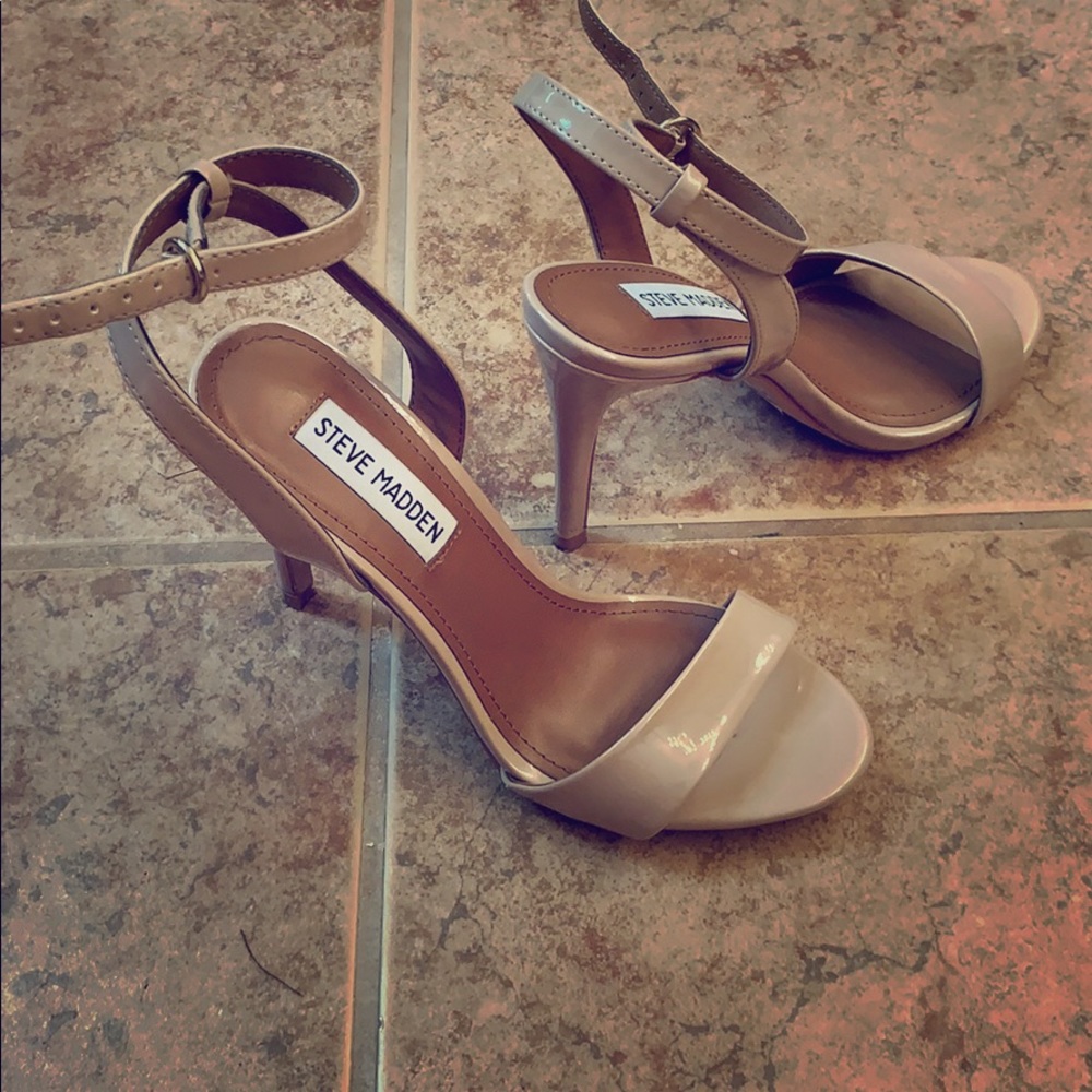 Steve Madden Reno nude sandal